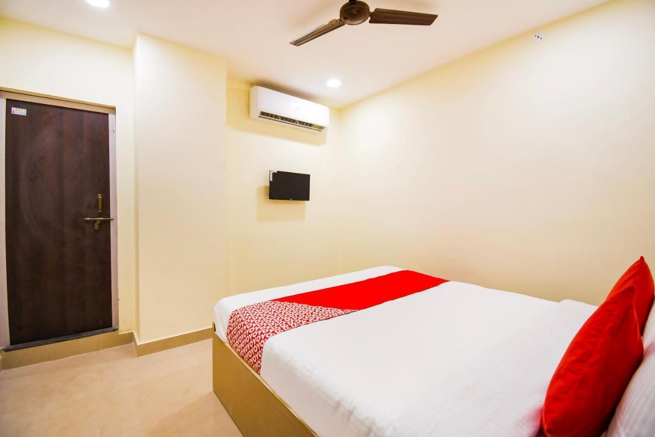 Oyo Flagship 45586 Hotel Airport Inn Rāipur Kültér fotó