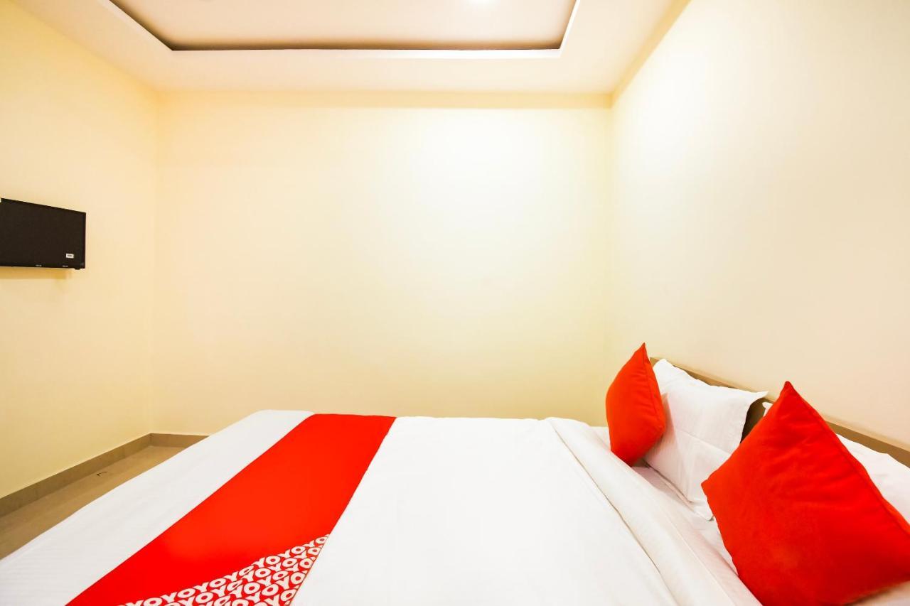 Oyo Flagship 45586 Hotel Airport Inn Rāipur Kültér fotó
